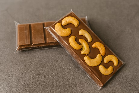 BARRA CHOCOLATE AO LEITE COM CASTANHA